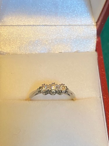 Old antique 18ct three stone - old,