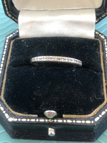 9ct gold and diamond antique - 9ct,