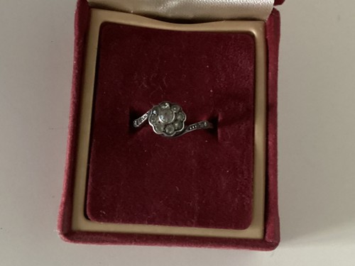 Antique daisy diamond - , style