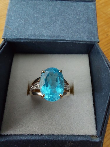 Vintage 9ct gold blue topaz - gold,