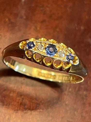 Antique 18ct gold sapphire and