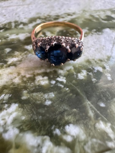 Art deco dark blue sapphire - dark,