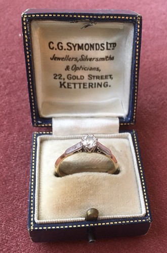 Antique 18ct solitaire - 18ct, natural